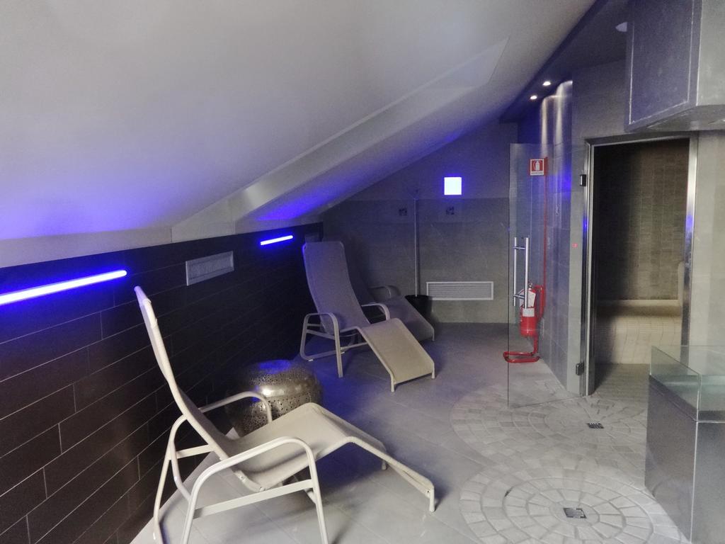 Hotel Excelsior Magenta Exterior foto